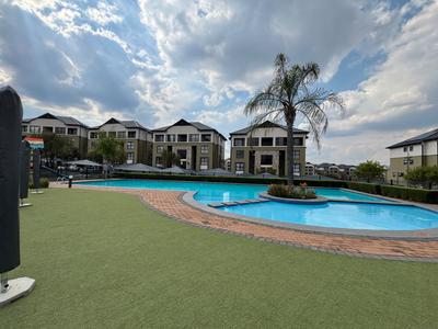 Apartment / Flat For Sale in Waterfall, Midrand