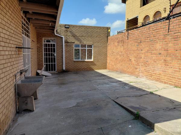 Cottage For Rent in Laudium, Centurion