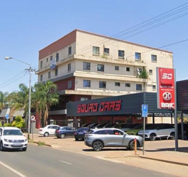 Complex For Sale in Pretoria, Pretoria